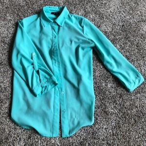 Women’s button up